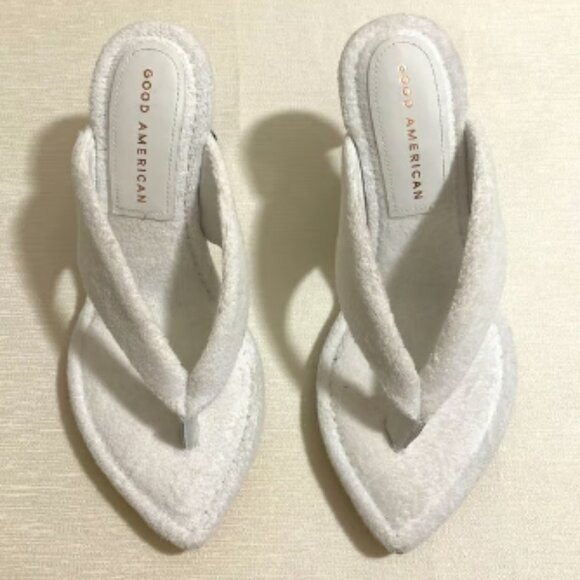 NWOB GOOD AMERICAN Women's White Terry w Clear Lucite Wedge Heels Size 6.5 - Picture 1 of 8